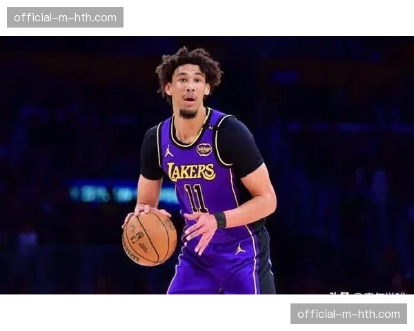 战术预报：湖人如何应对萨博尼斯的高低位串联，哈姆透露将重用海斯